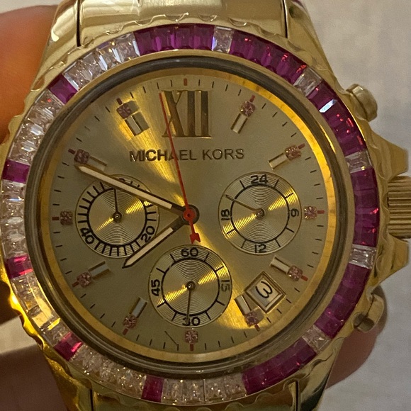 Authentic Michael Kors Gold Watch - Picture 1 of 6